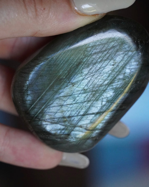 Labradorite Palm Stone AAA Grade